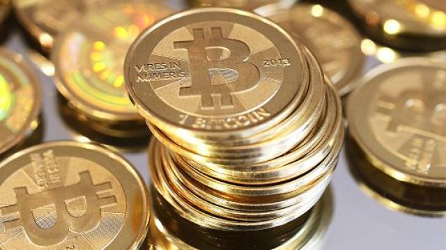 LA MONETA DEL FUTURO: I BITCOIN